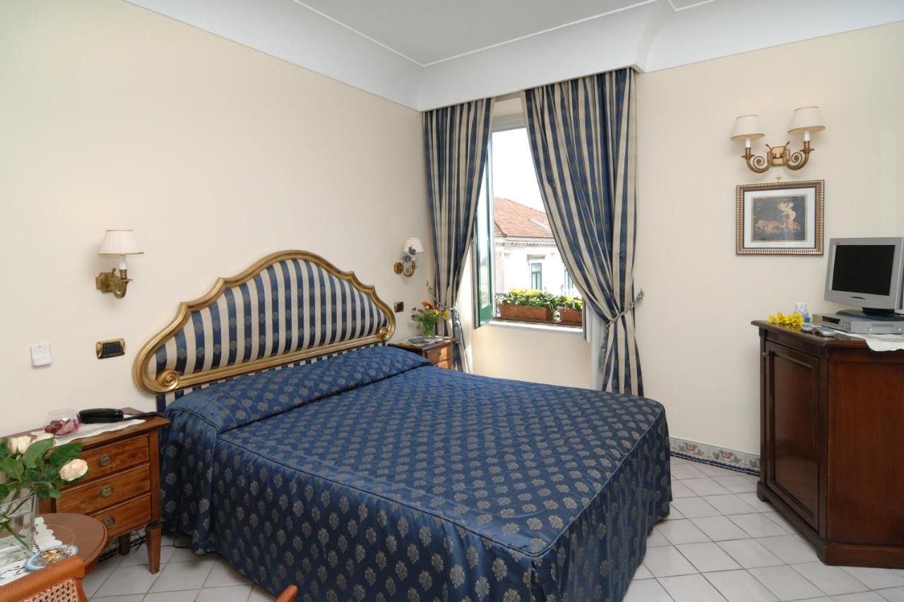 Amalfi Old Square Room & Apartments Eksteriør billede