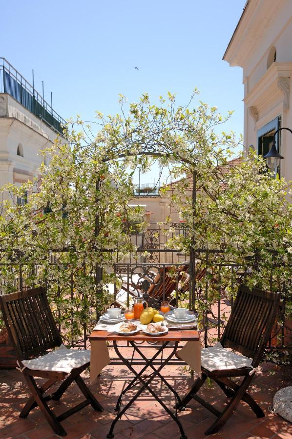 Amalfi Old Square Room & Apartments Eksteriør billede