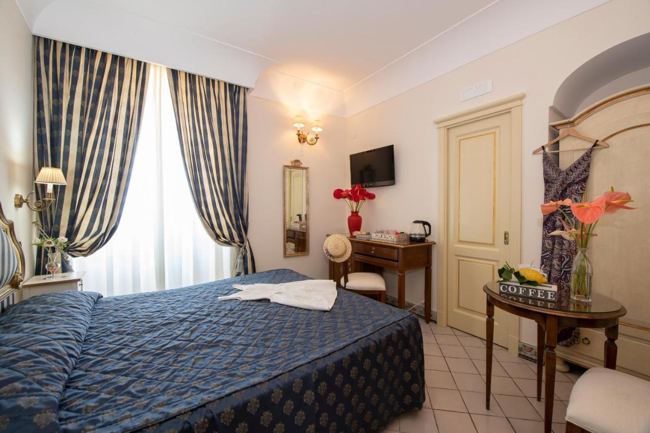 Amalfi Old Square Room & Apartments Eksteriør billede
